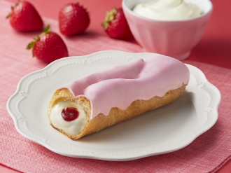 苺ショートケーキのエクレア