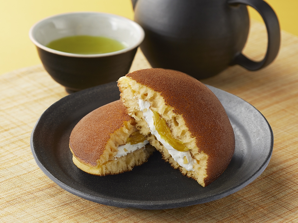 【わスイーツ】ふんわりどら焼・栗&ホイップ