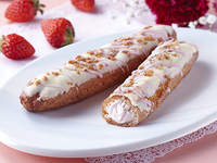 strawberry-eclair.jpg