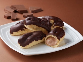 ５Ｐ　ＨＥＲＳＨＥＹ’Ｓチョコプチエクレア